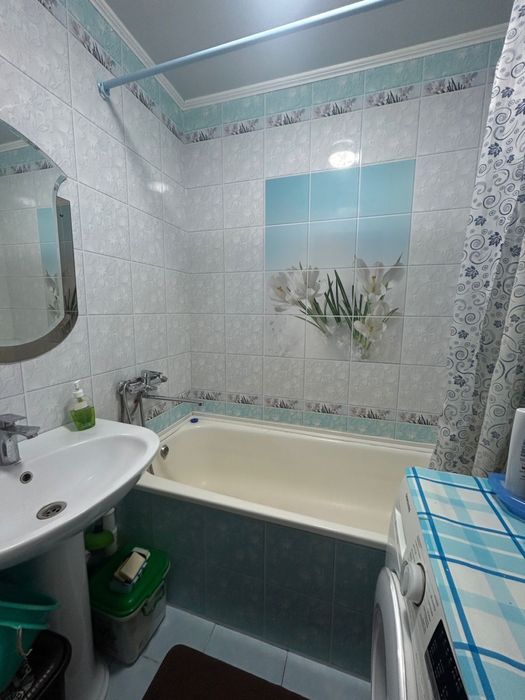 Продам пятикомнатную квартиру