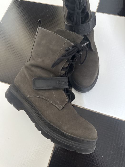 Продам ботинки б/у