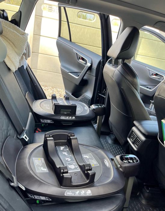 Panoramic RAV4 Luxury Premium - in GARANTIE!