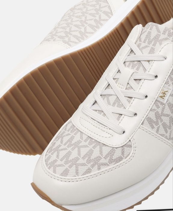 Сникърси на Michael Kors