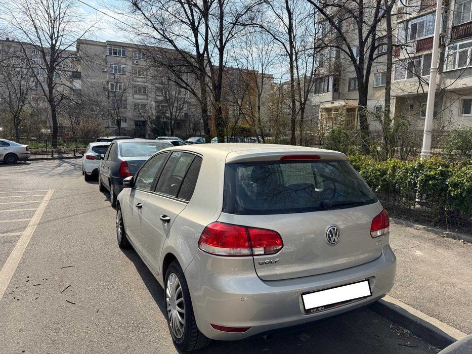 VOLKSWAGEN Golf 2012 — imagine 2