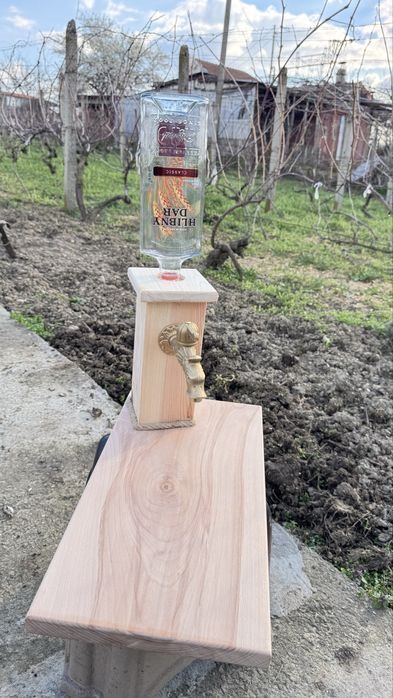 Диспенсър за алкохол