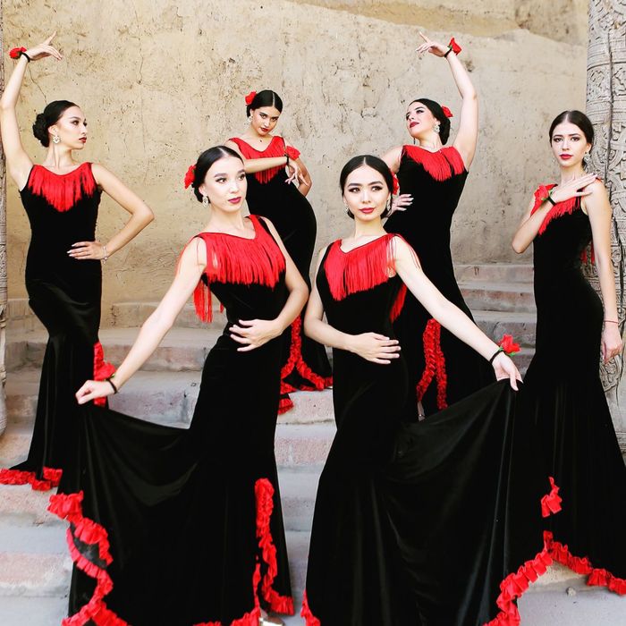 Raqs ansambli. Шоу балет. Танцовщицы