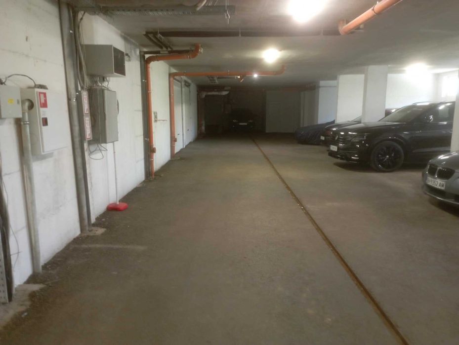 Дава се под наем Гараж / Паркомясто в София, Овча купел 1 - 14 кв.м за 102 € - Снимка #2