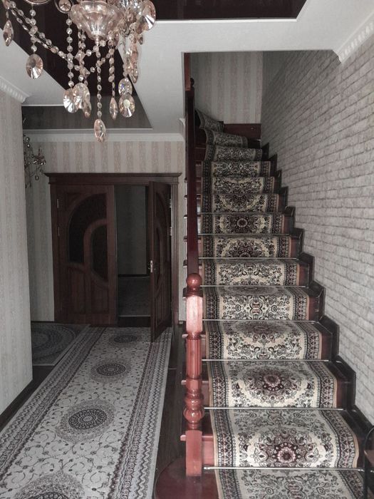 Сдаётся 2 сот 5 ком.евродом (паркентский)