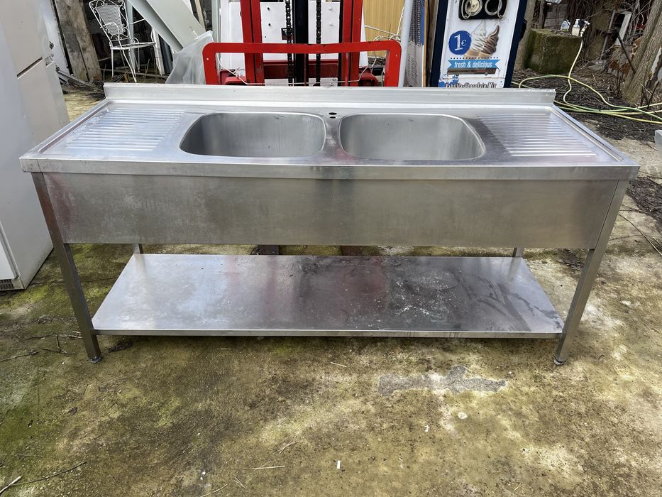 Мивка неръждавейка