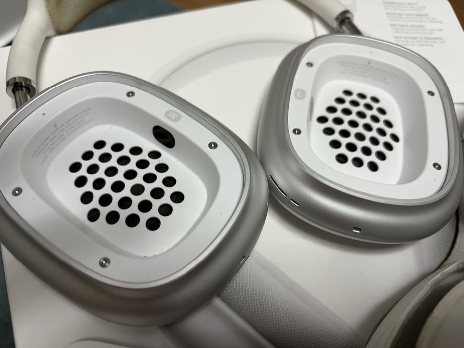 airpods max cu cutie