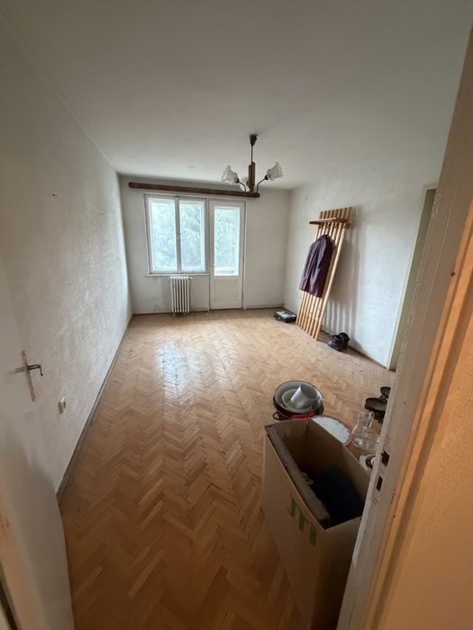 Apartament cu 2 camere si balcon