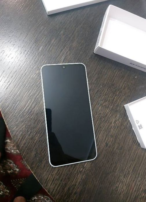 Samsung Galaxy A16 с коробкой