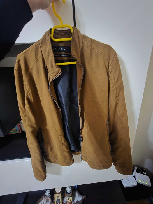 Geaca Zara barbati, marime S - spre XS, din imitatie piele intoarsa