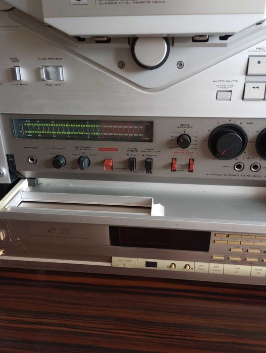 Magnetofon Akai Gx 747