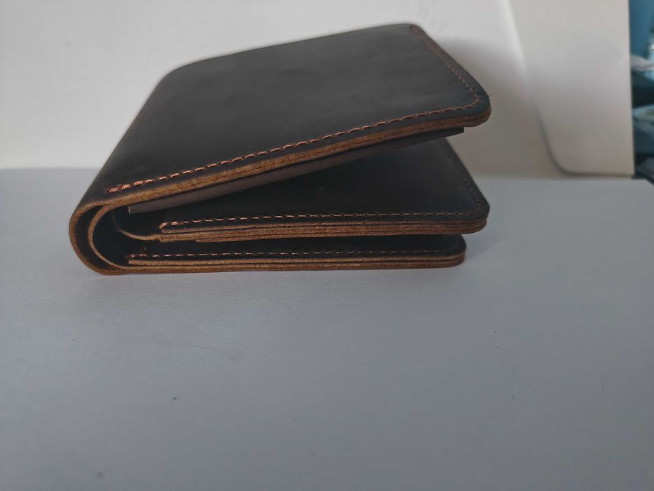 Portofel handmade din piele naturala de bovina maro inchis