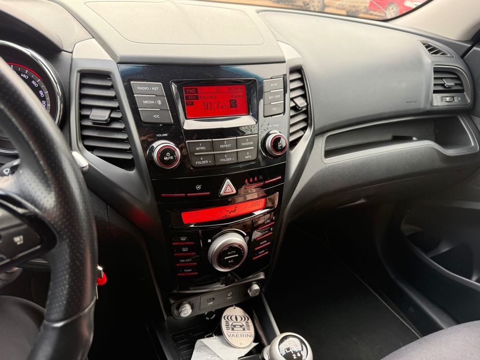 SSANGYONG XLV 2018 — imagine 4