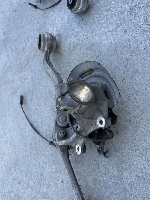 Bmw G20 G21 шенкели главини носачи шенкел