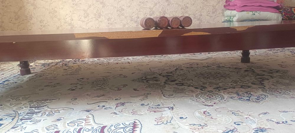 Стол хорошем состояние