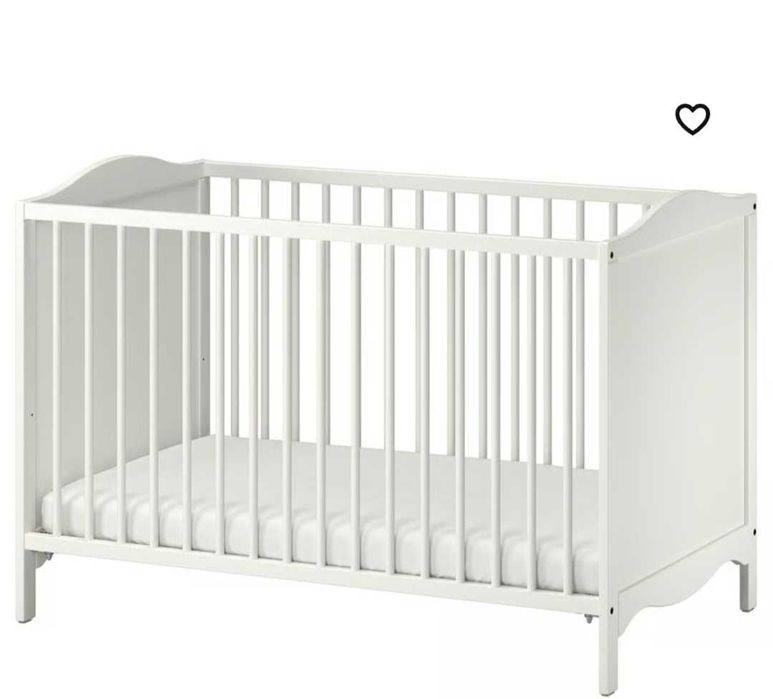 Vand patut+saltea+burete+3 huse IKEA, folosit destul de putin, 550 lei neg.