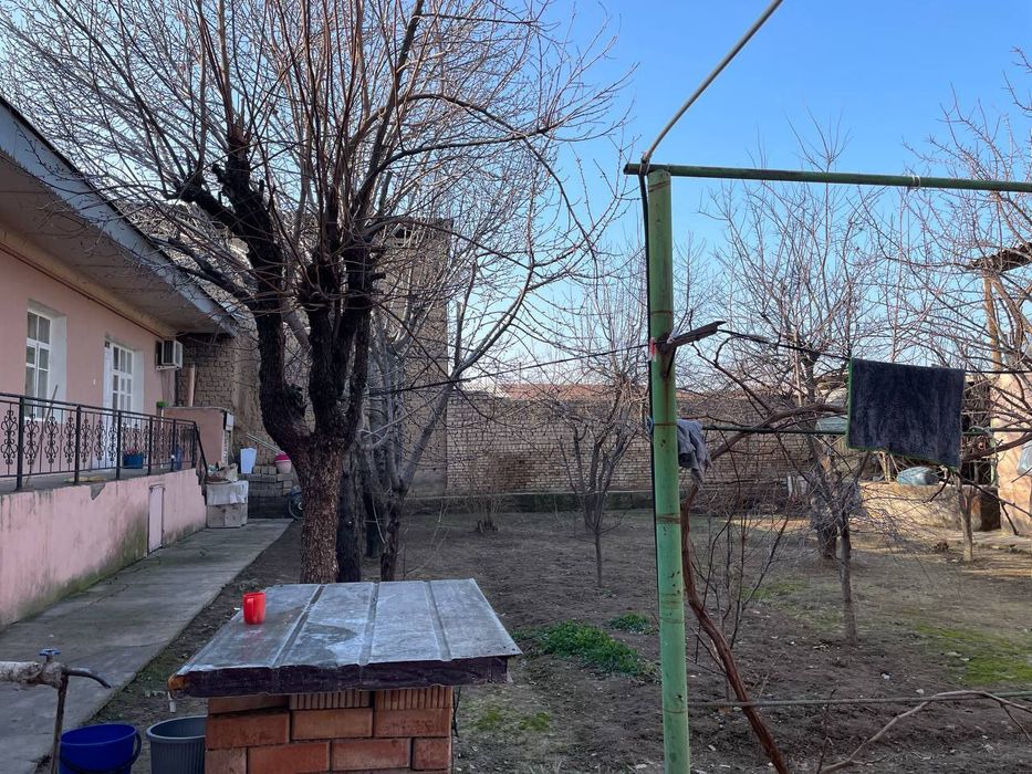 6 сотих 7 хона ер нархидачм сотилади кибрайда яхши бохаво жойла.