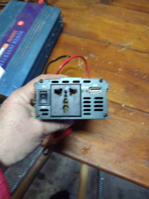 Инвертори,1500,3000,работещи