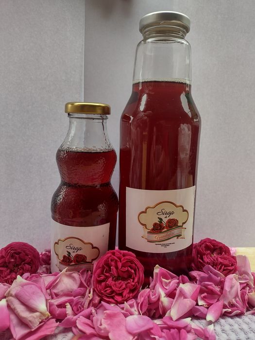 Sirop și dulceață de trandafiri