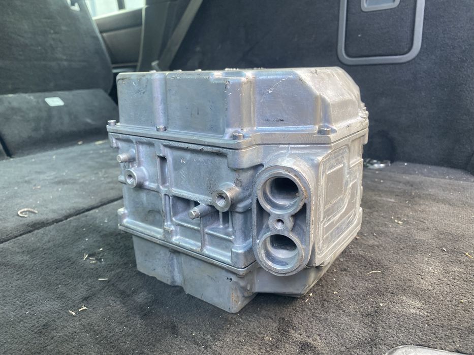 заряден инвертор BMW X5 G05