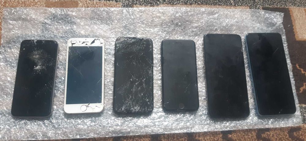 Telefoane defecte