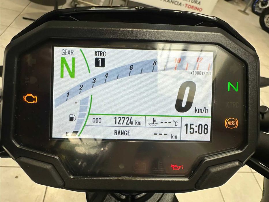 Motocicleta Kawasaki Z 650 ABS 2023