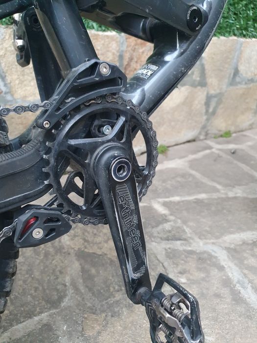 Продавам колело commencal furious