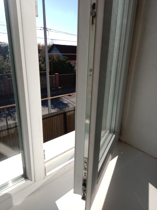 Ремонт окна и дверей.