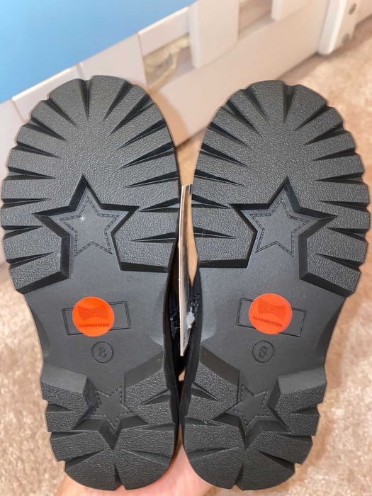 Cizme nr 25 ro 16 cm interior noi!