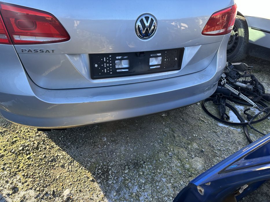 Задна броня пасат б7 2012г комби