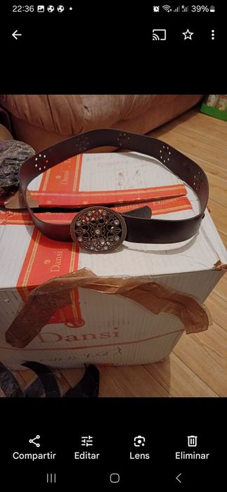 Продавам дамски колани