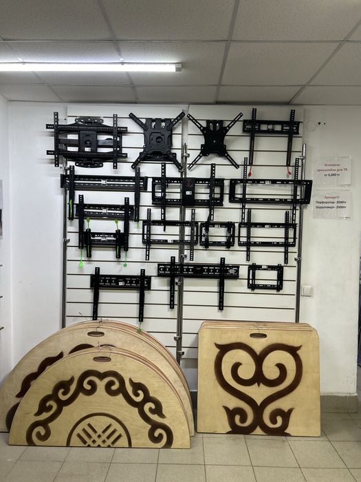 Кронштейн для телевизора. Универсальный кранштейн . Навес