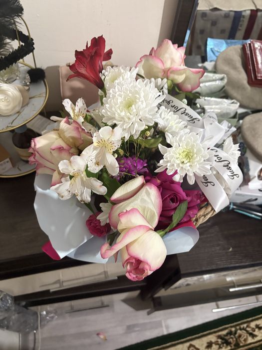 Цветы оч много разные цены