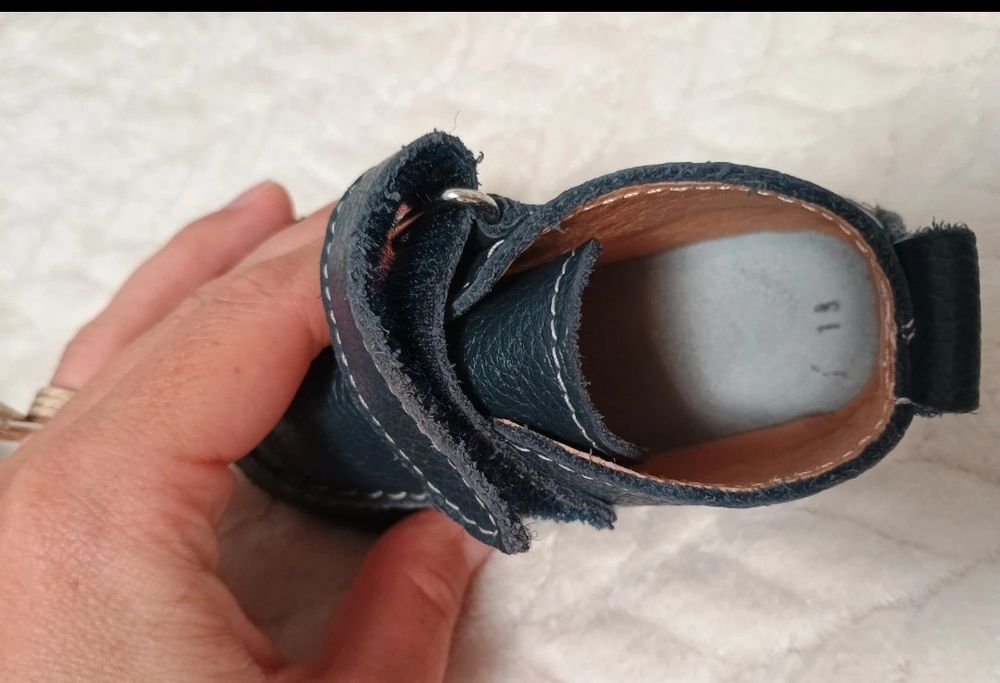 Pantofi din piele pt bebe