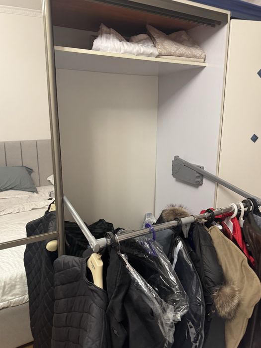 Шкаф 20тыс …………..