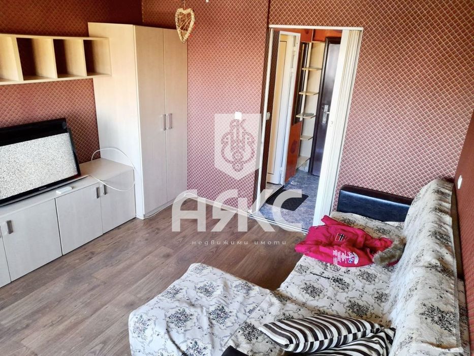 Продава се Едностаен апартамент в София, Овча купел - 33 кв.м за 2061 €/кв.м - Снимка #1