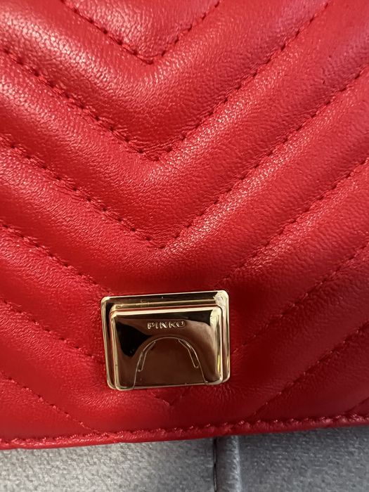 Червена чанта Pinko