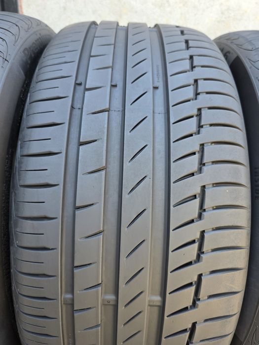 Vand două anvelope de vara continental 245 40 20 dot 4223