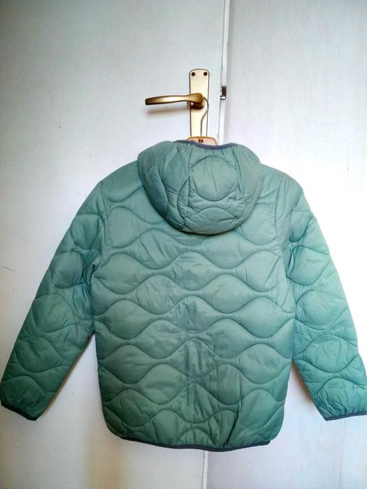 Топло детско яке RESERVED, унисекс, размер 146-152, 10-11г., с подарък