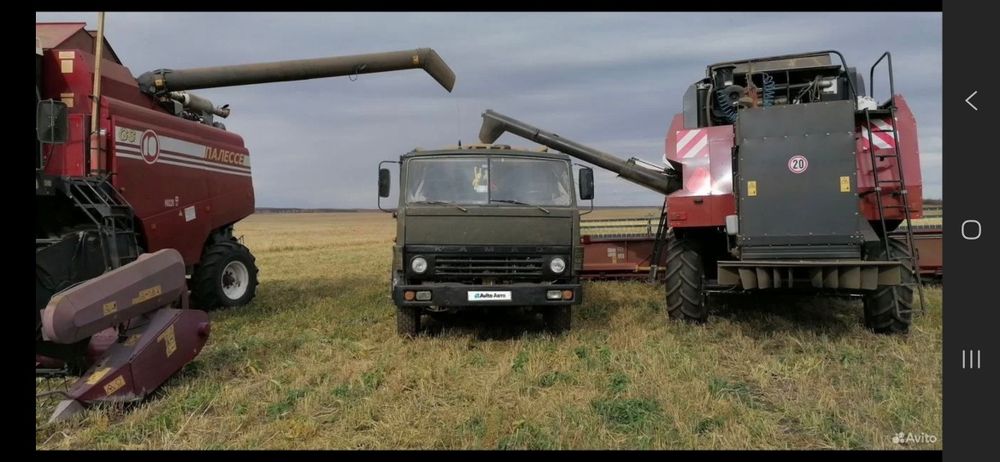 Продается КамАЗ. Находится в России,Троицк.