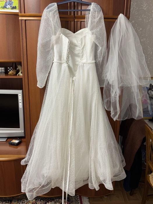 Продам свадебное платье