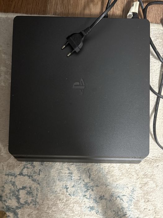 SonyPlaystation 4 slim