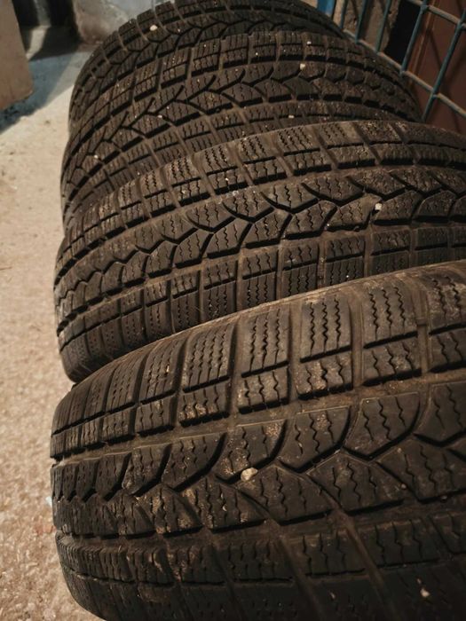 ПРОДАВАМ 4бр. ЗИМНИ ГУМИ 195 /65/15 40лв + 4бр ДЖАНТИ 5×108