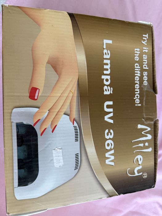 Lampa UV pentru unghii