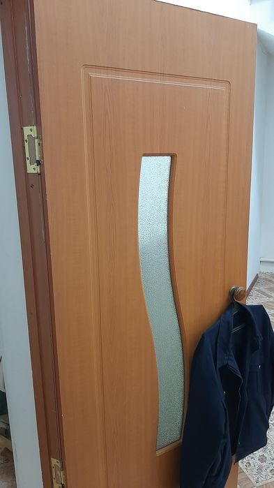 Продам двери в хорошее состоянии