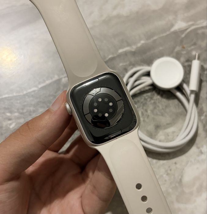Apple Watch 8 41mm 100% Starlight