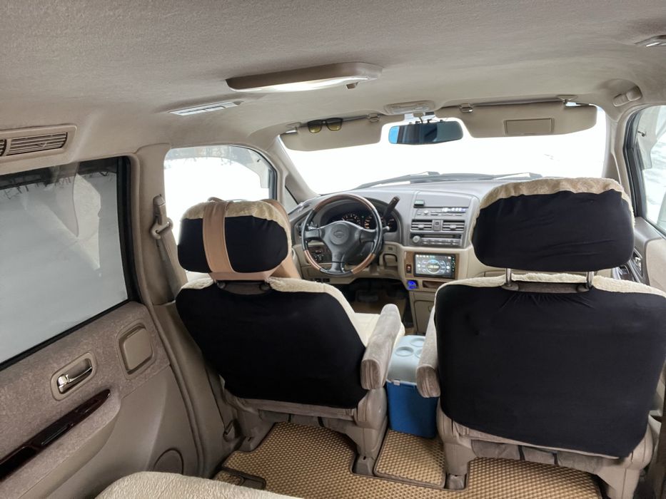 Продам автомобиль Ниссан Пресаж