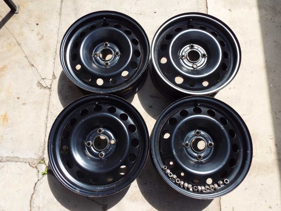 vand 4 jante pe 16" originale ford ecosport + piulite , merg si pe  B-MAX,fiesta pret 1000ron toate4