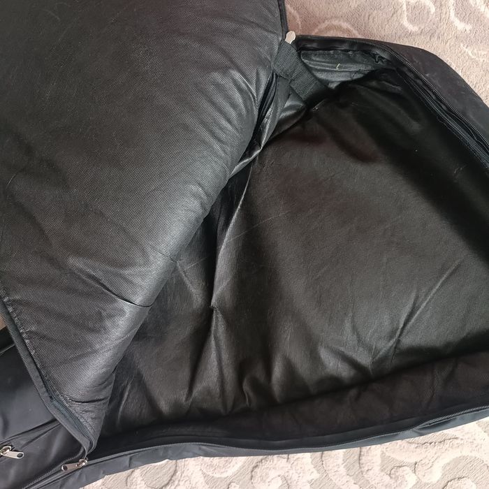 Продам чехол для гитары.