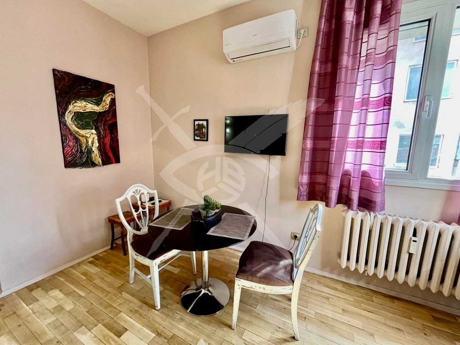 Дава се под наем Двустаен апартамент в София, Център - 50 кв.м за 648.21 € - Снимка #2